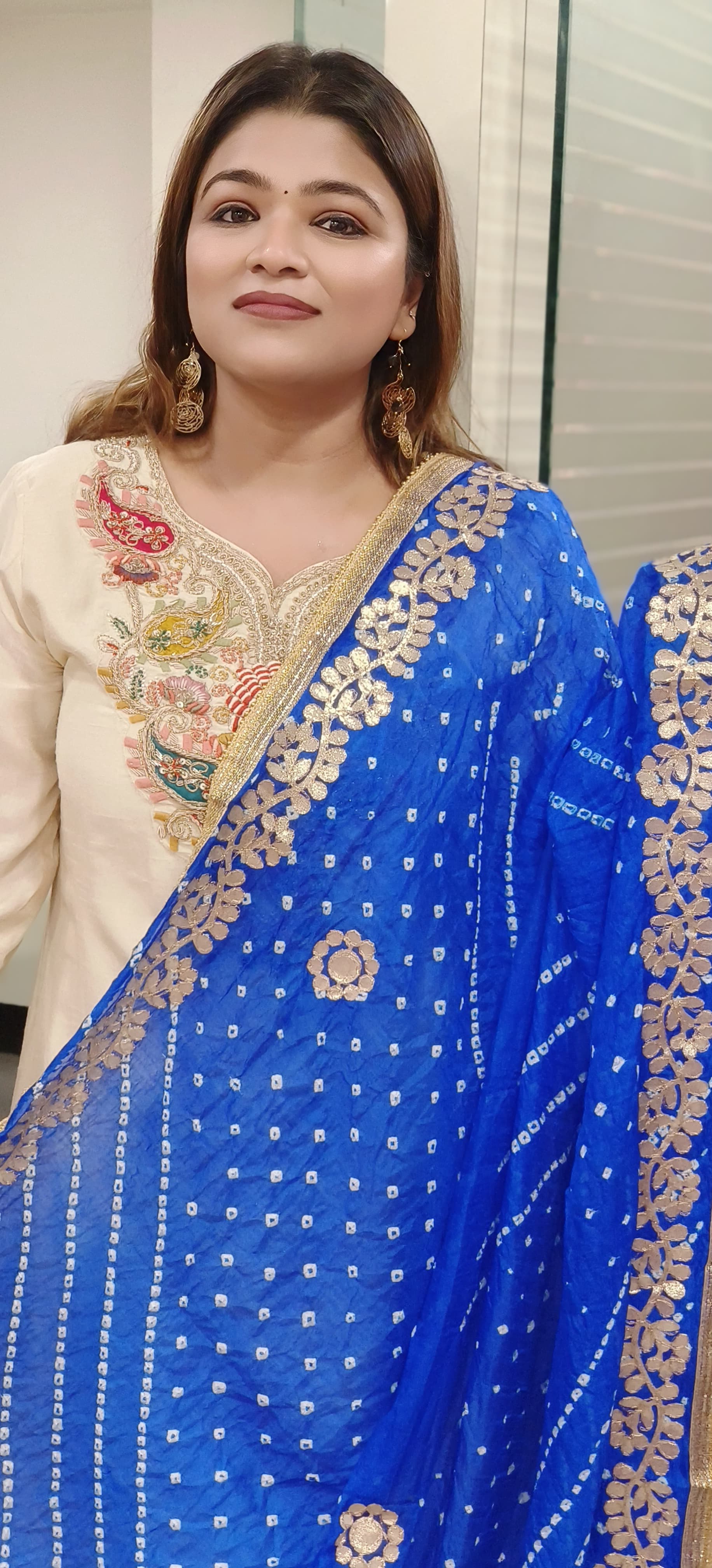 Muslin Silk Bandhani Printed Beautiful Gotta Work Border Dupatta Only Dispatching after 10 Days