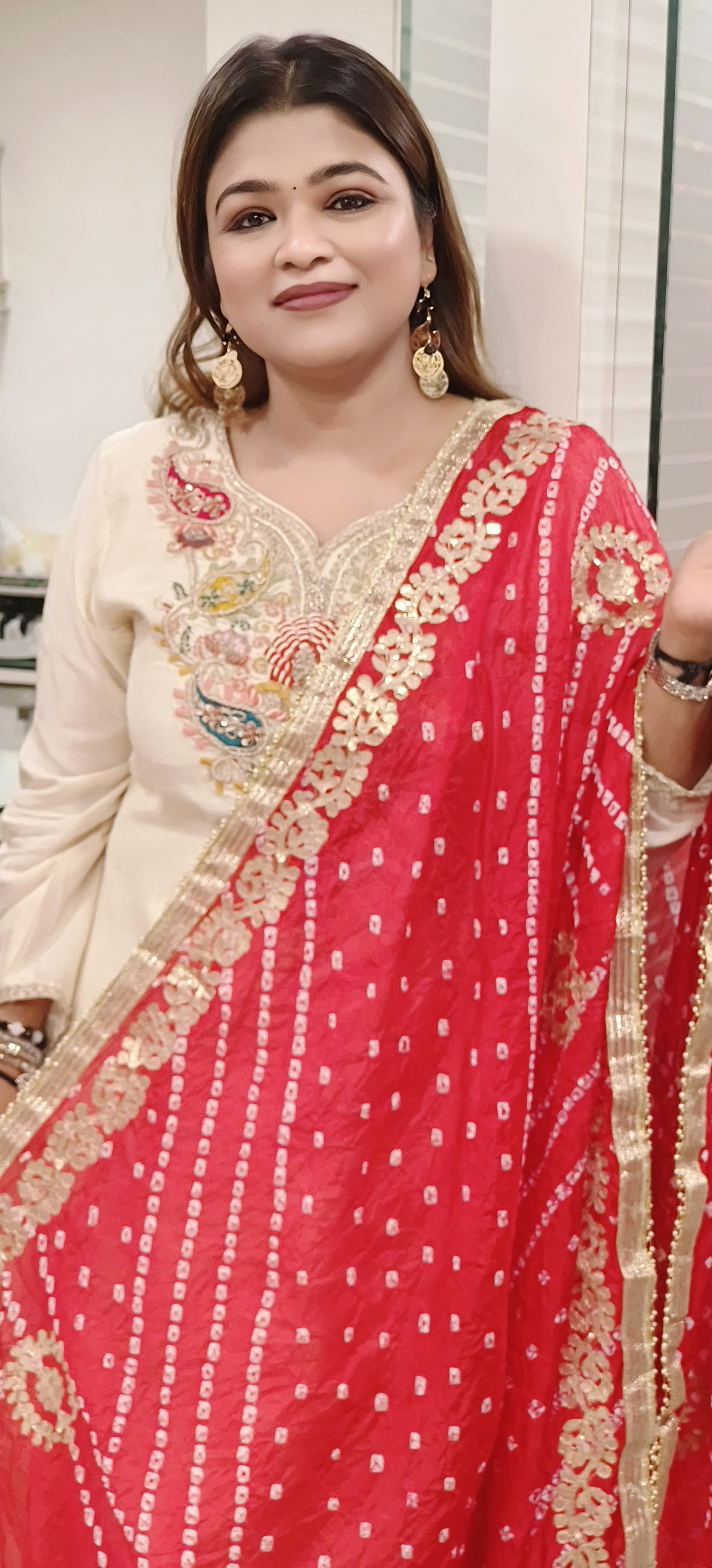 Muslin Silk Bandhani Printed Beautiful Gotta Work Border Dupatta Only Dispatching after 10 Days