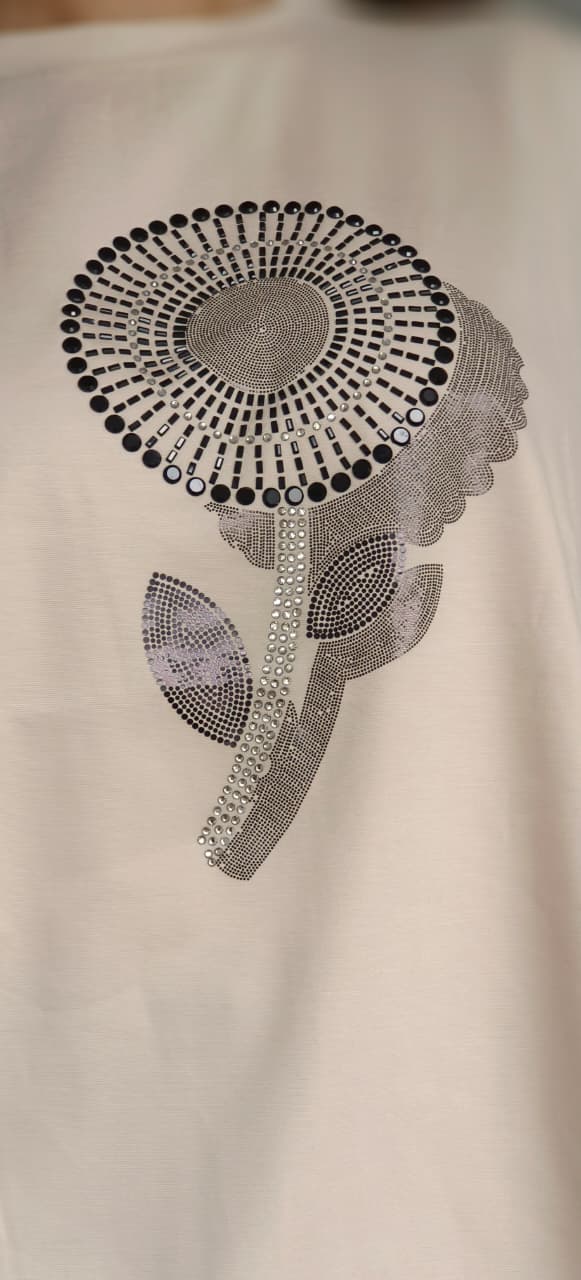 Stone Flower Shadowed Casual Tee