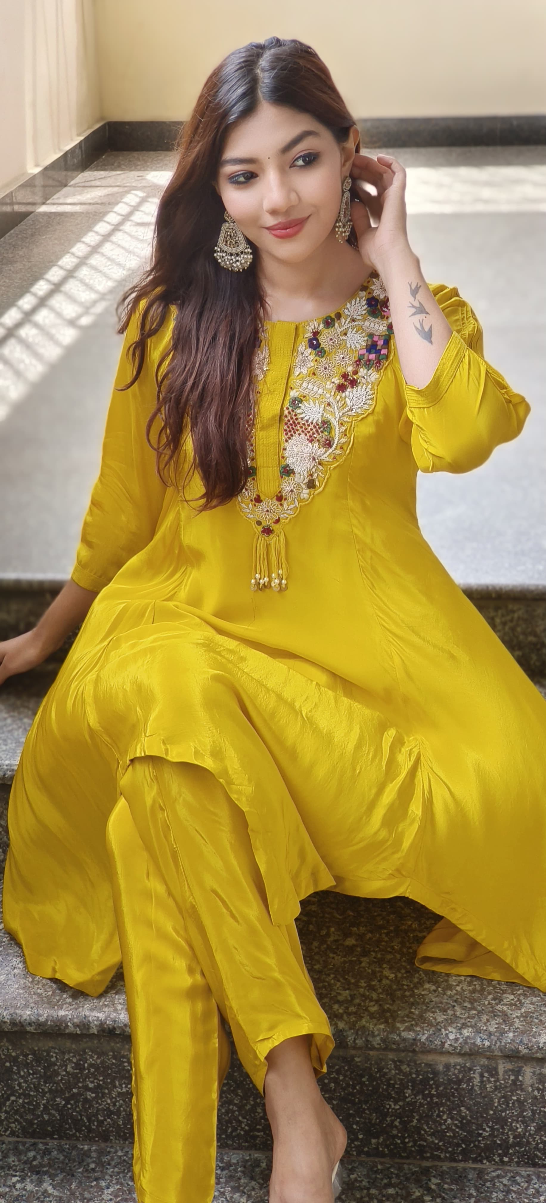 High & Low Flowy Crepe Embroidered Neck Kurta Pant Set In crepe Fabric