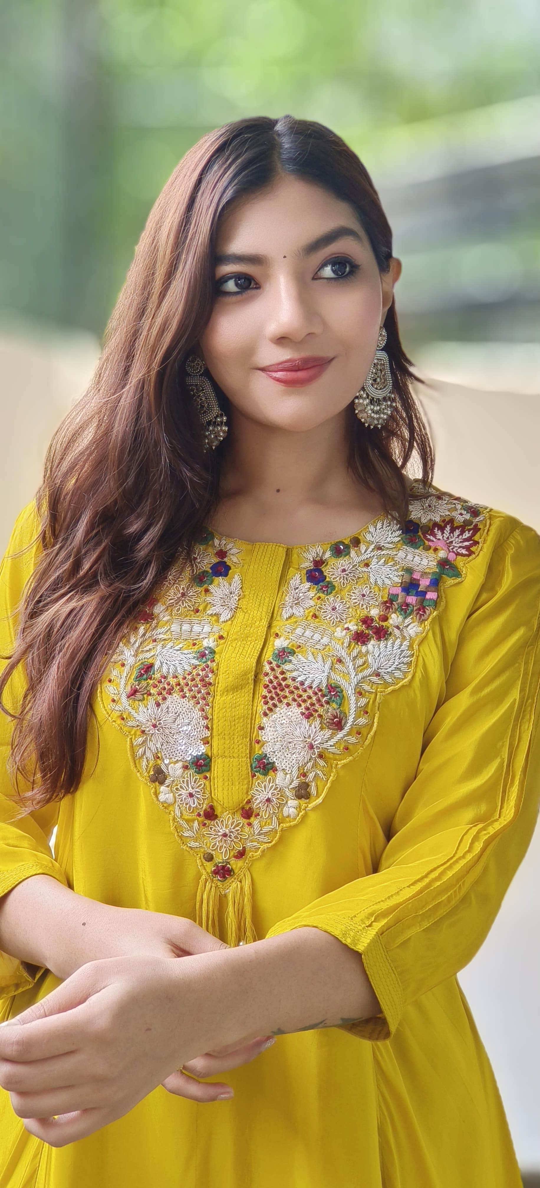 High & Low Flowy Crepe Embroidered Neck Kurta Pant Set In crepe Fabric