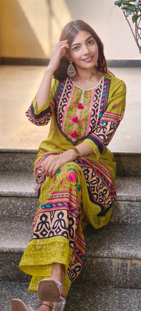 Linen Sequenced Floral Print With Crosia Lace Kurta Loose Pant In Linen Fabric-10719