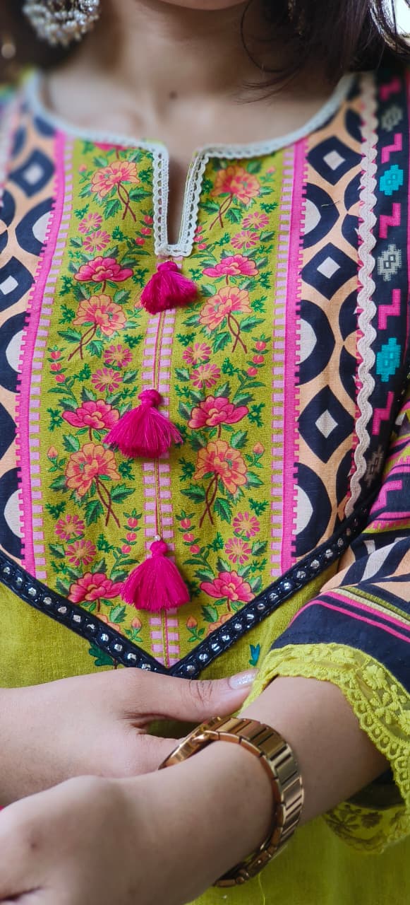 Linen Sequenced Floral Print With Crosia Lace Kurta Loose Pant In Linen Fabric-10719