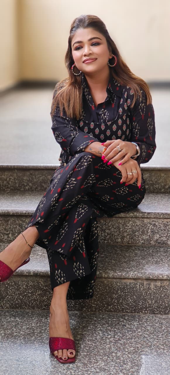 Shell Tassel Printed Stylish Co-Ord Set With Outer Jacket In Cotton Fabric-10907