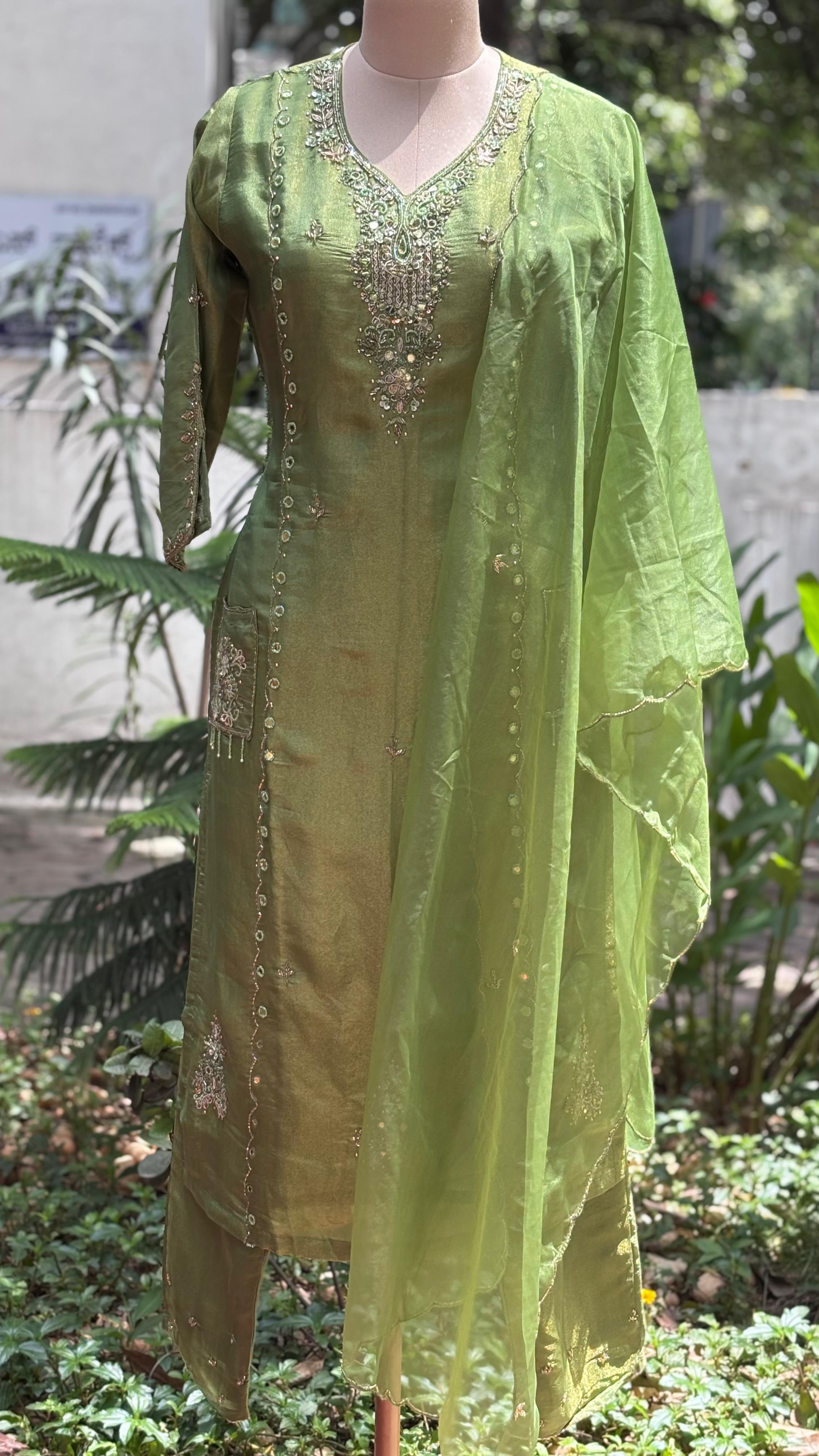 Gardenia Elegance Very Elegant Work Full Suit Set With Dupatta In Shimmer Tissue Fabric- 11551