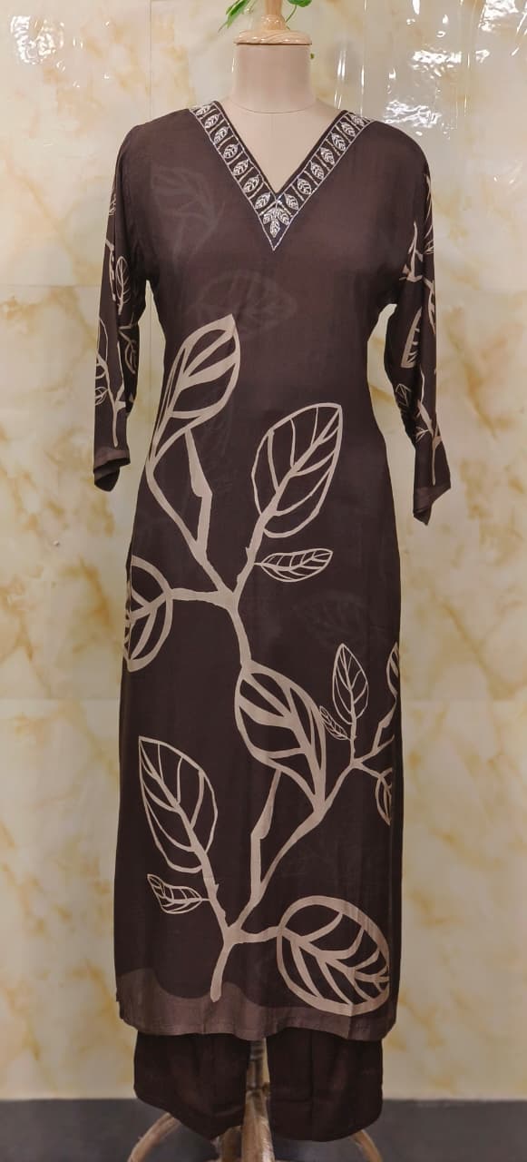 Gaint Leafy Print V-Neck Beads Worked Kurta Pant Set In Muslin Fabric- 11632, 11633, 11634, 11635