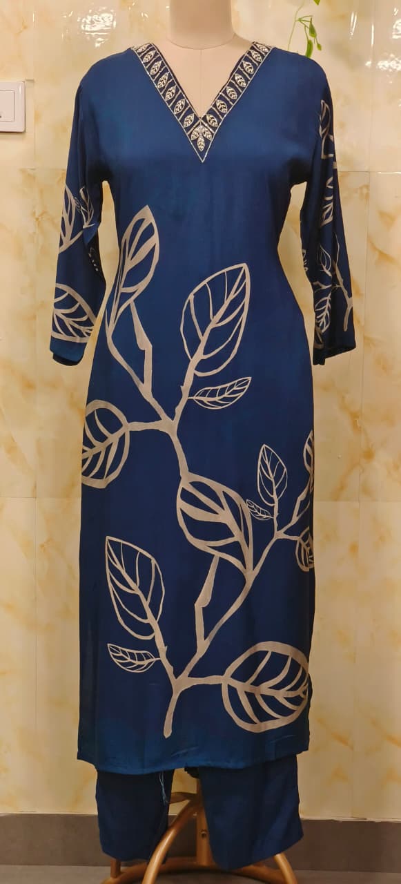 Gaint Leafy Print V-Neck Beads Worked Kurta Pant Set In Muslin Fabric- 11632, 11633, 11634, 11635