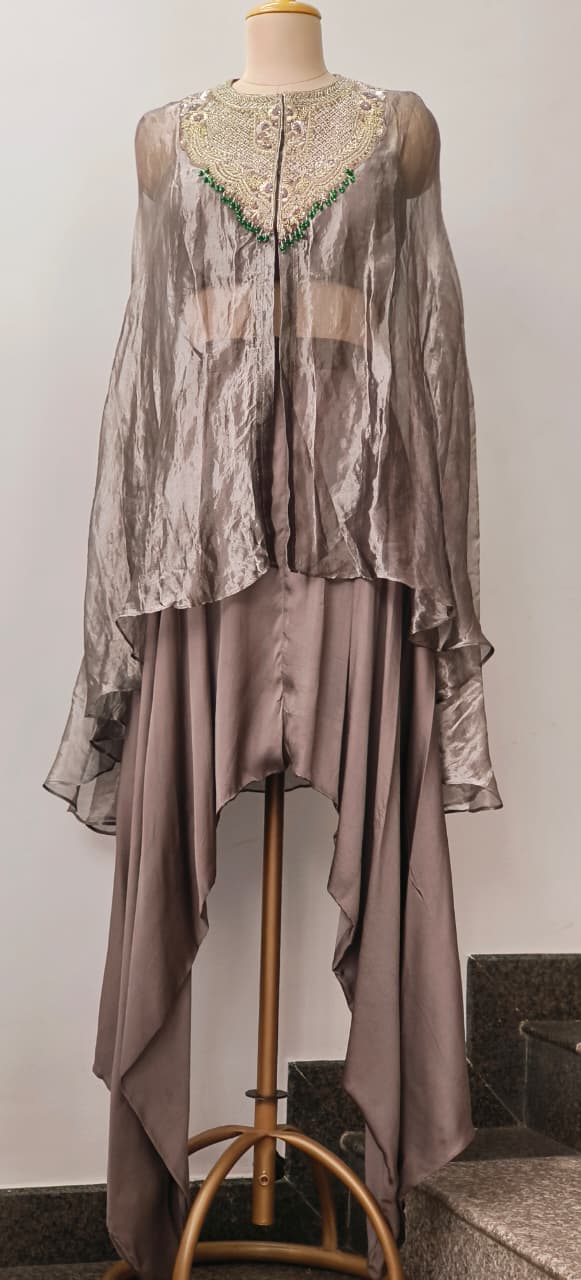 Royal Zardosi Embroidered Pure Tissue Kaftan With Padded Buster & Stylish Cowl Style Box Crepe Bottom