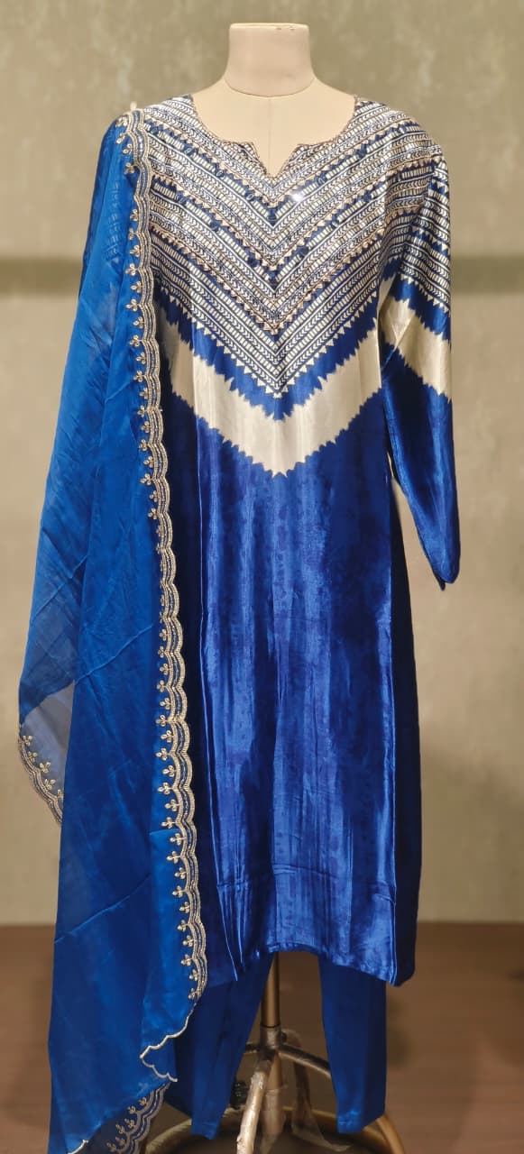 Premium Soft Gajji Silk Three-Piece Suit Featuring Contemporary Ethnic Prints and Stylish Neck Detailing