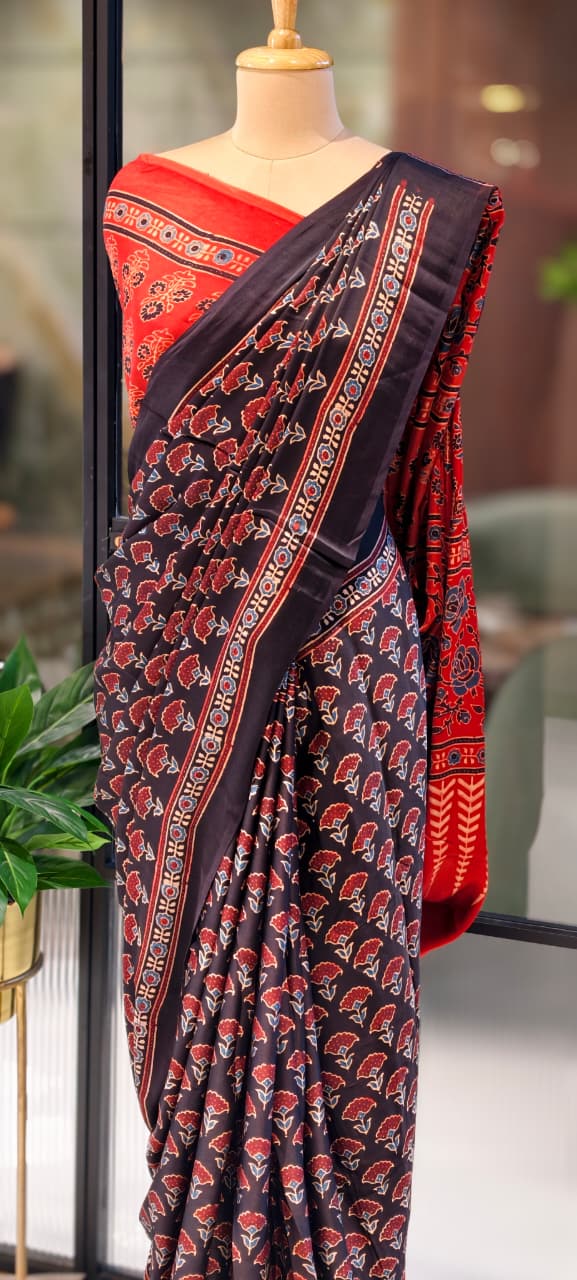 Vanika Floral Ethnic Print Dark Shade Saree With Unstitched Blouse