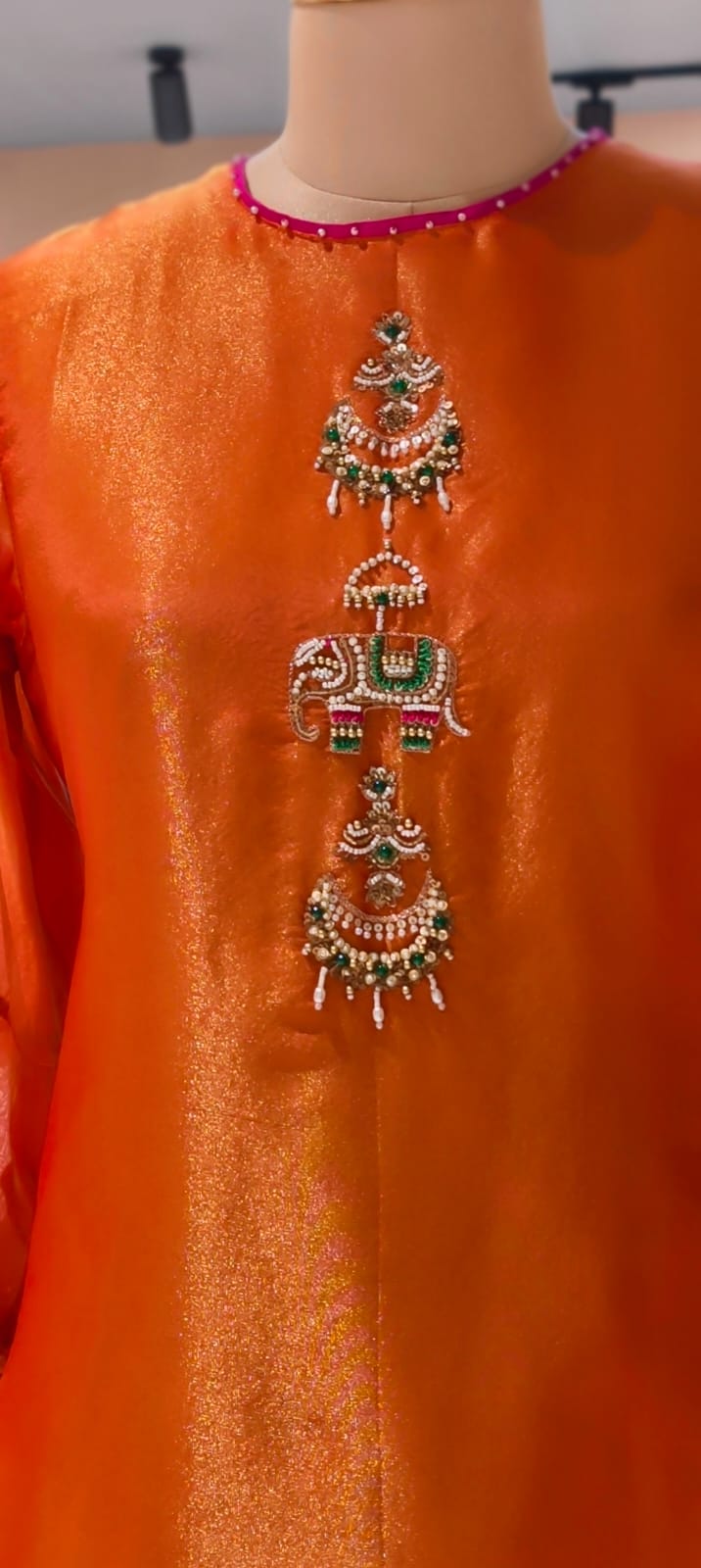 Minimal Kundan Figure Work Front Designed Solid Tissue Full Suit Set With Dupatta- 13377