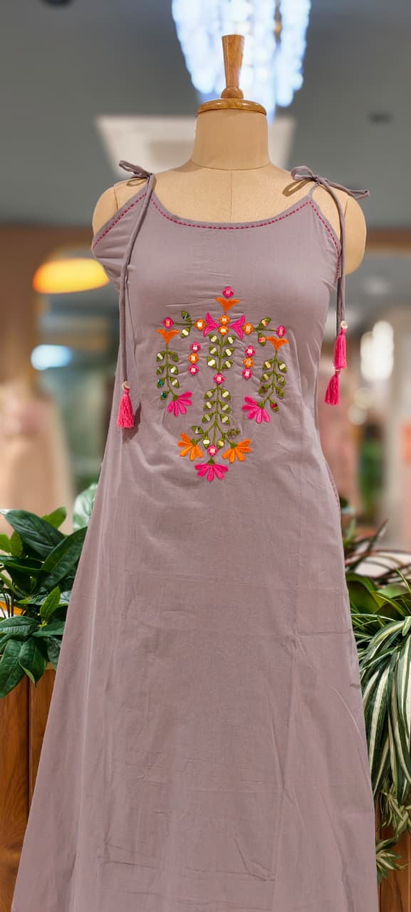 Real Mirror Thread Embroidered Upwork Handloom Sleeveless Solid Cotton Kurta Pant Set-13313