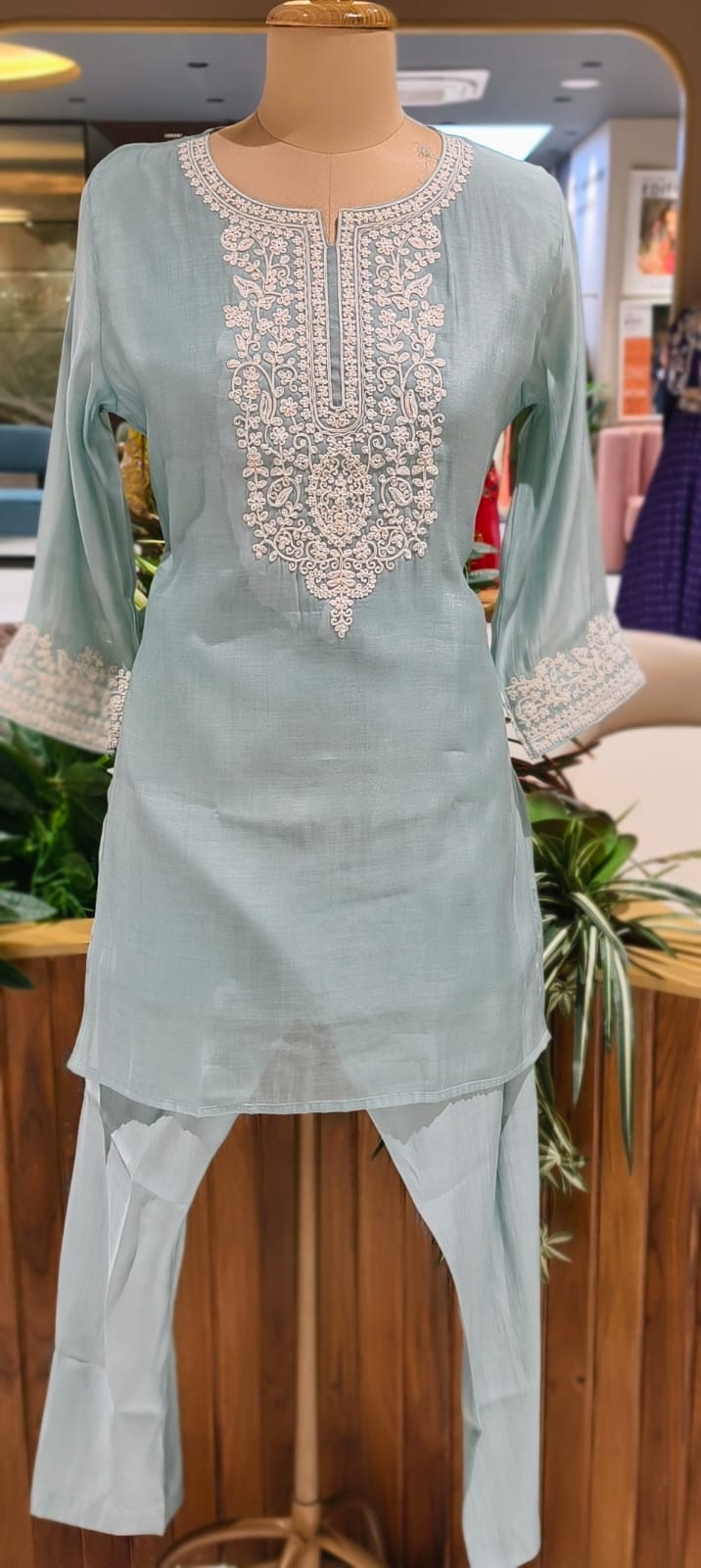 Surat Mul-Chanderi Chikankari Look Thread Embroidery Work Solid Co-Ord Set- 13411