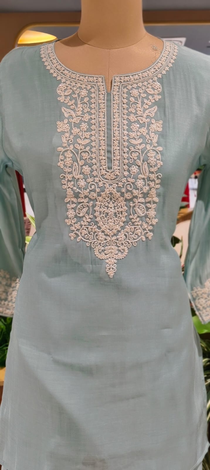 Surat Mul-Chanderi Chikankari Look Thread Embroidery Work Solid Co-Ord Set- 13411