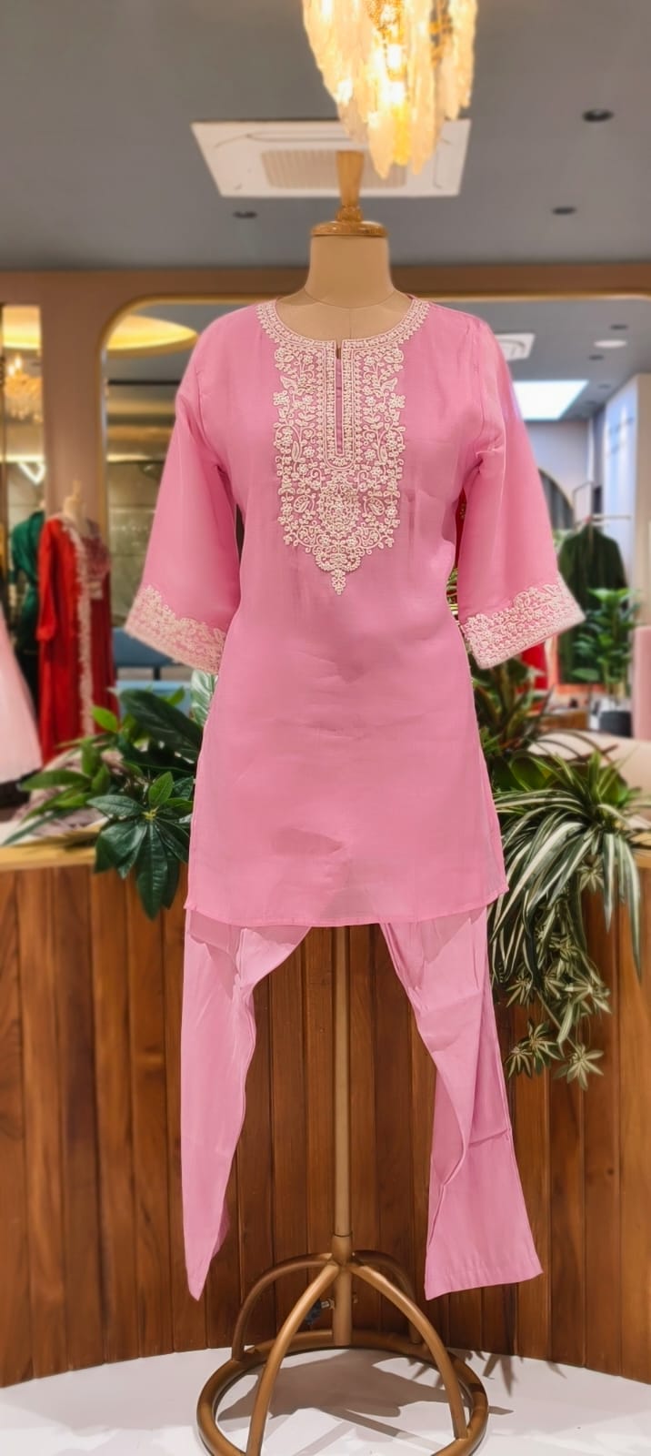 Surat Mul-Chanderi Chikankari Look Thread Embroidery Work Solid Co-Ord Set- 13411