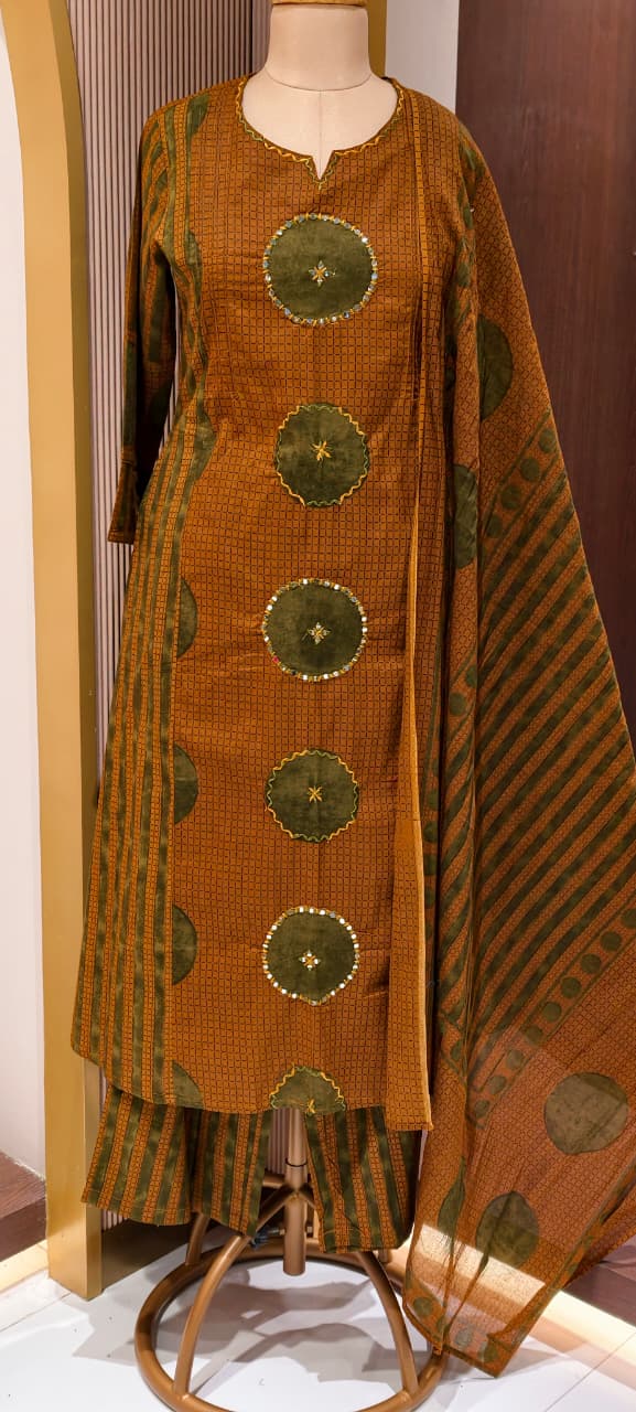 Rounded Work Foil Mirror Highlight Twin Color A-Line Full Suit Set With Dupatta In Cotton Fabric- 13404