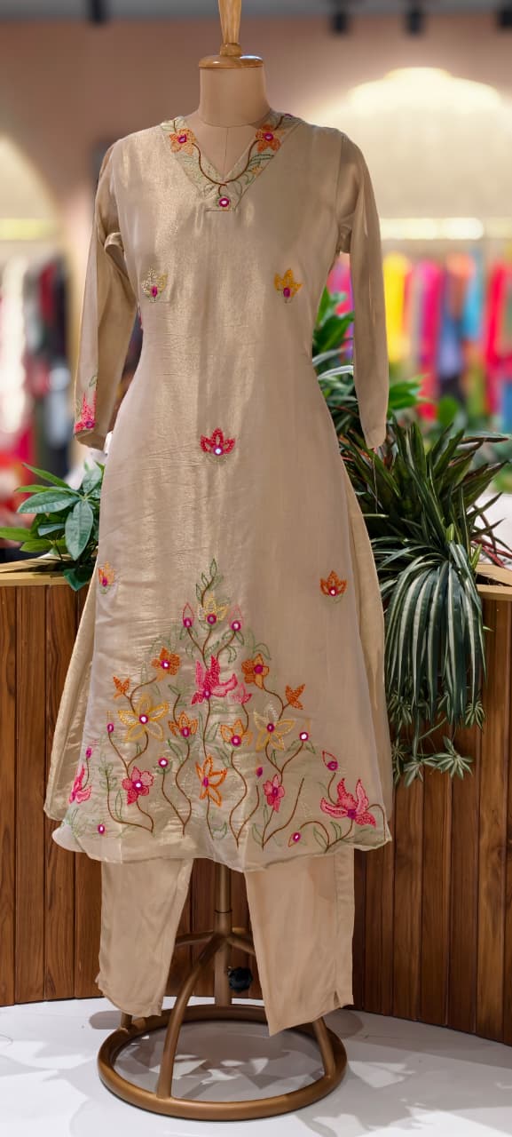 Grand Floral Katha Stich Thread Embroidery A-Line Full Suit Set With Dupatta In Tissue Fabric- 13451