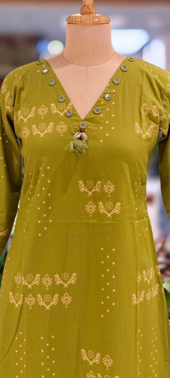 Solid Kurta With Real Mirror Neck Line Tiny Birds & Polka Print In Cotton Fabric- 13519