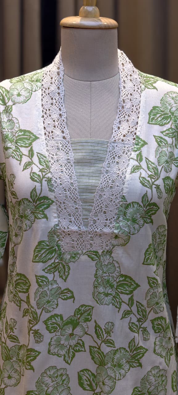 Large Botanical Leaf Prints Laced Work Cotton Kurti Only-13683 (Dispatching After 1 Week)