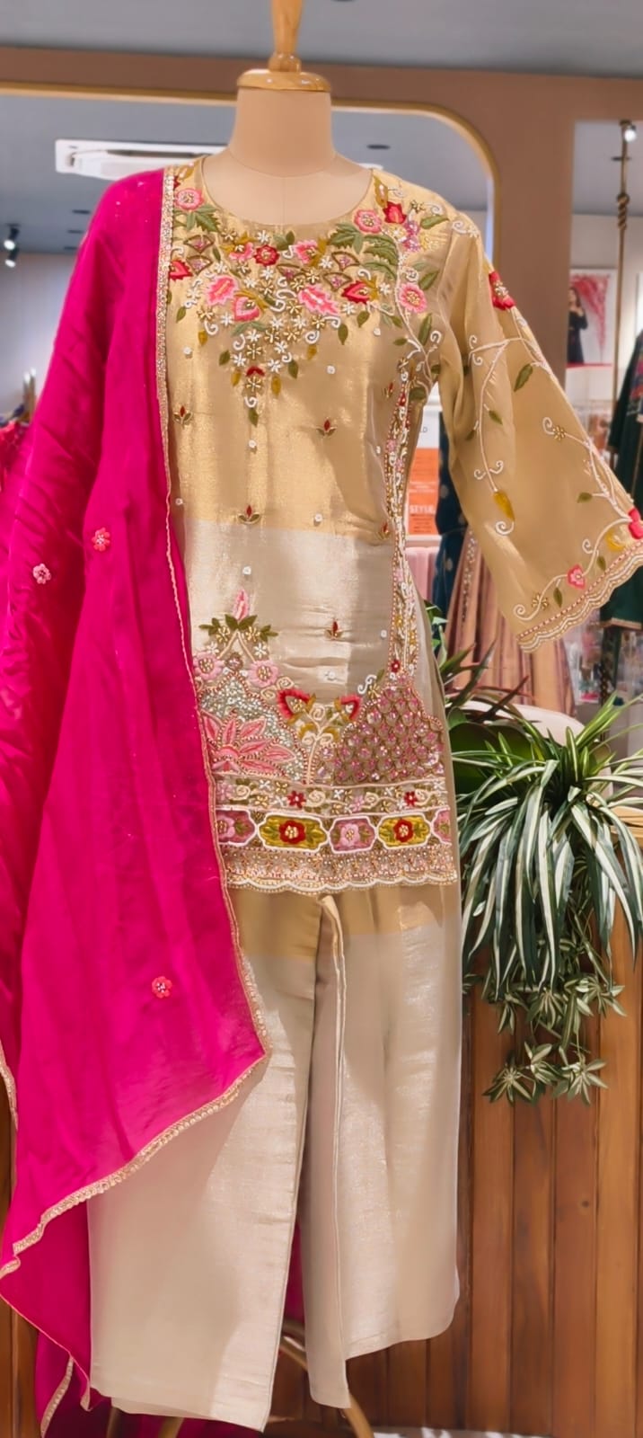 Grand Floral Blossom Intricate Thread Embroidery With Stone Upwork Classic Tale Heavy Full Suit Set With Dupatta In Tissue Fabric- 13811