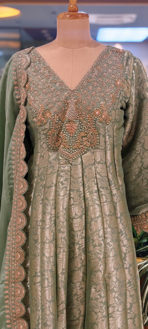 Jacquard Pattern Stunning Heavy Neck Embroidery Brocade Panel Anarkali Full Set- 14072