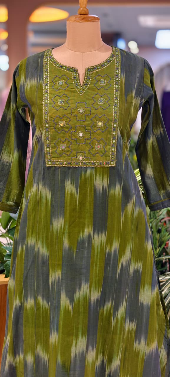 Ikkat Inspired Summer Wear Cotton Kurta Pant Set With Mirror Touch In Yoke RB111-14032