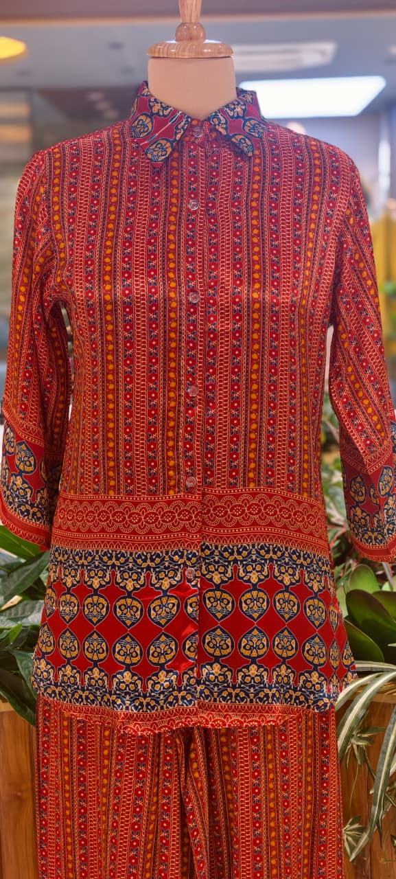 Extravagance Multicolor Overprint Light Weight Co-Ord Set In Crepe Fabric (Lean fit)-14210