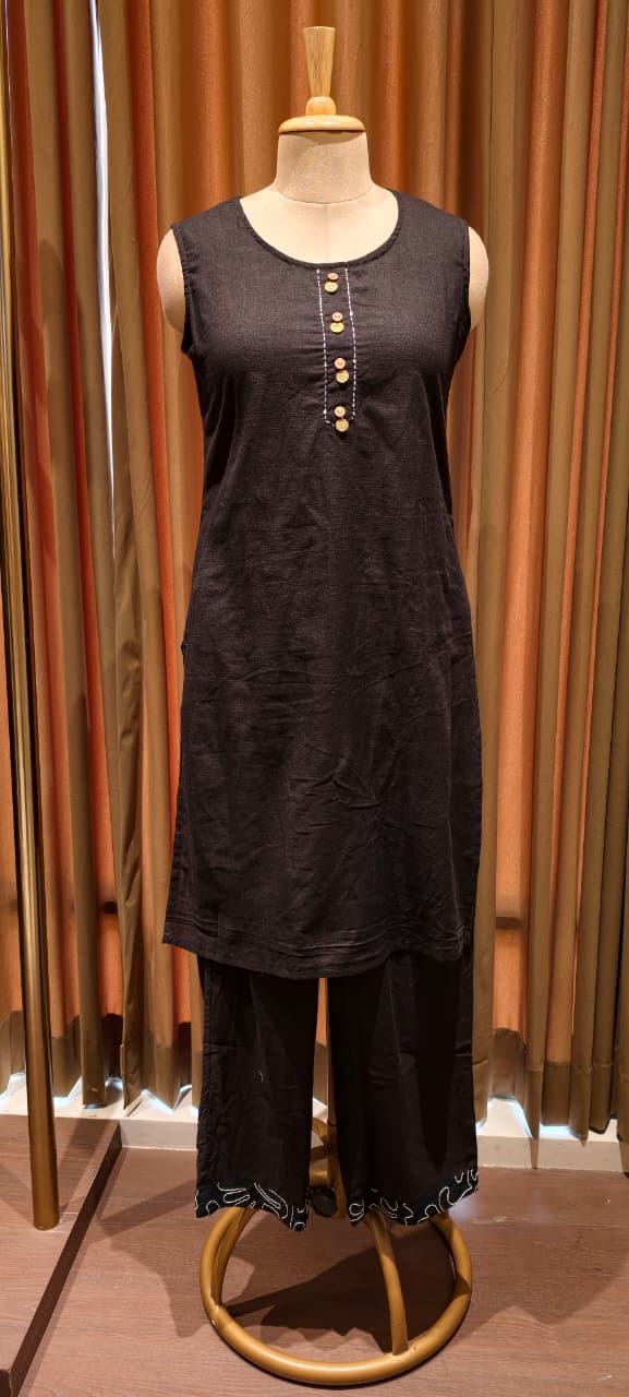 Very Stylish Weavin Thread Embroidered Look Jacket With Kurta Pant Set In Cotton Fabric-14272 RB195