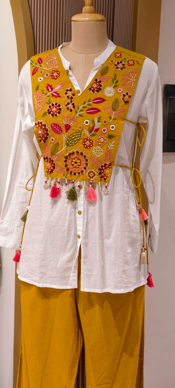 Boho Shell Tasseled Floral Embroidery Unqiue Kind Tie-Up Co-Ord Set-13961