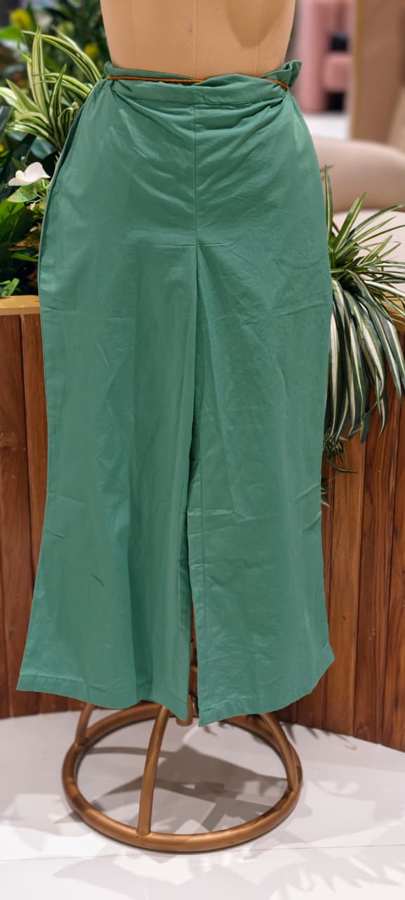 Complete Solid Very Minimal Floral Patch Look Vibrant Pure Cotton Co-Ord Set- 14280 RB228