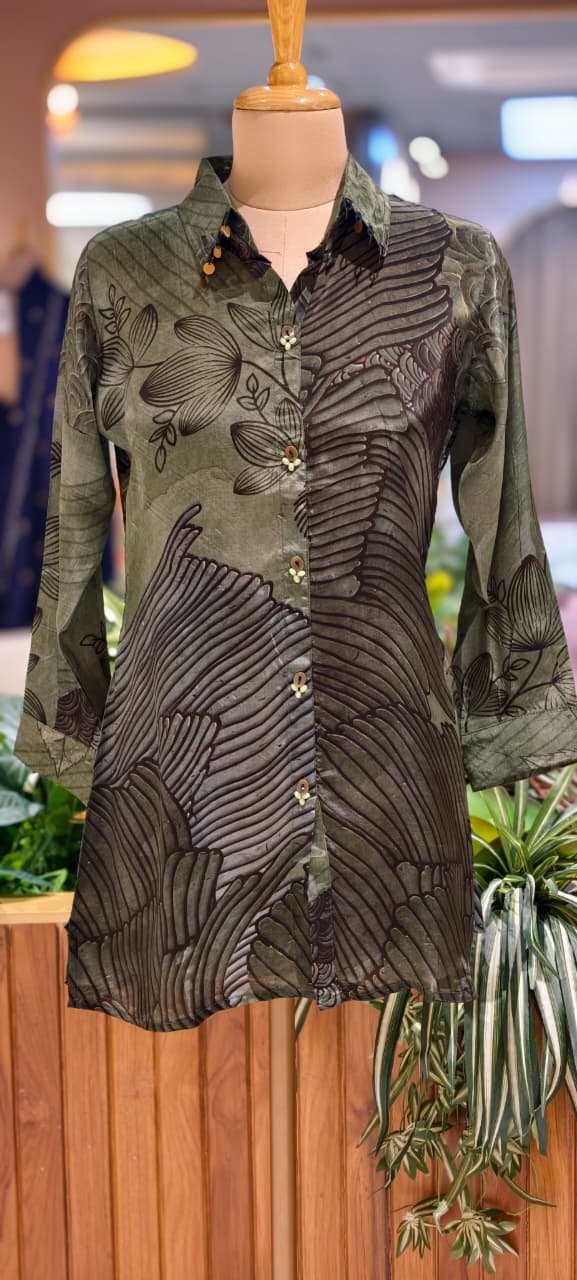 Classy Print Stunning Casual Crepe Shirt With Stylish Button & Coin Tassel-14381,87,82 RB244