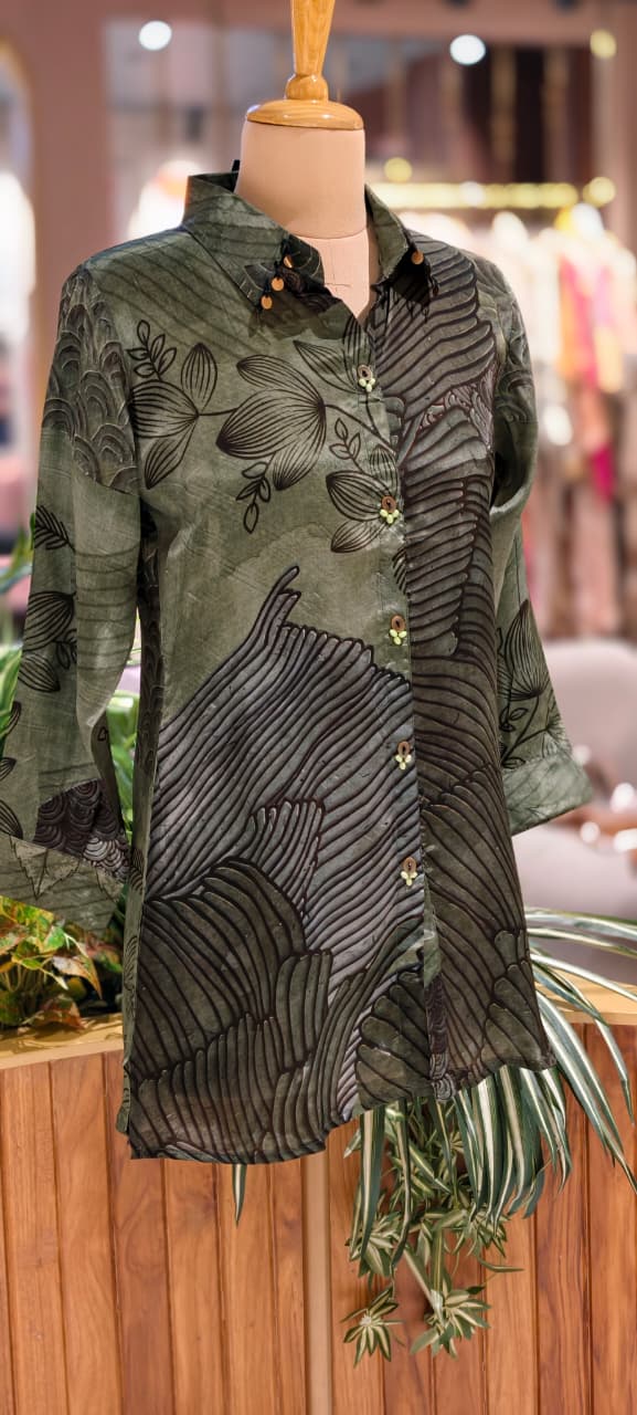 Classy Print Stunning Casual Crepe Shirt With Stylish Button & Coin Tassel-14381,87,82 RB244