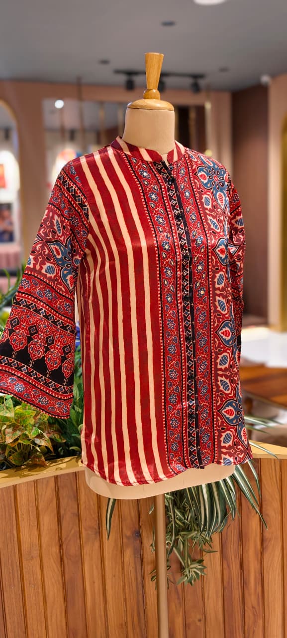 Adira Striped Fusion Classic Mandarian Collar Daily Wear Crepe Short Kurti Only-14388,86 RB243