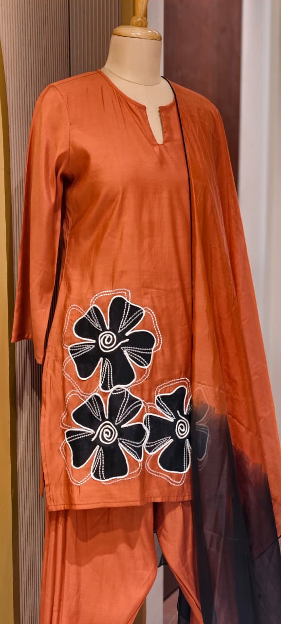 Floral Phased Patch Look Embroidered Work Full Suit Set With Farsi Bottom & Dupatta- 14467
