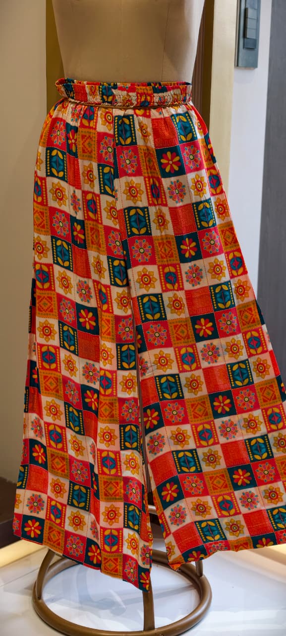 Rajasthani-Inspired Patchwork High-Contrast Printed Crepe Co-Ord Set (SLIGHTLY LEAN FIT)- 14542,44 RB342