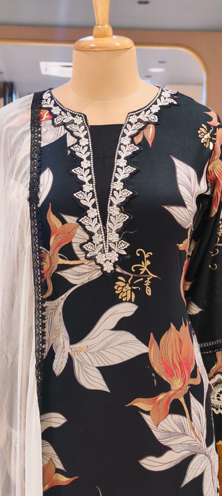 Pure Pakistani Look Floral Embroidery With Cut-Work Tassel Bold German Rayon Full Suit Set With Dupatta- 14674 RB386