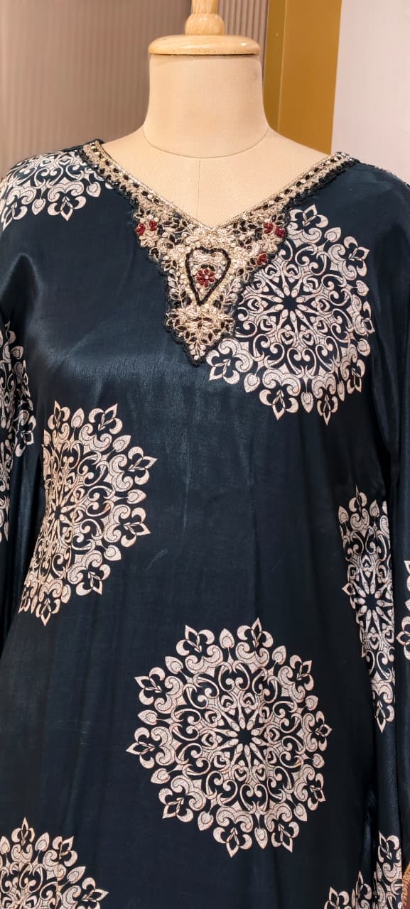 Rounded Floral Block Prints Zardosi Neckline Kaftan With Bottom In Crepe Fabric