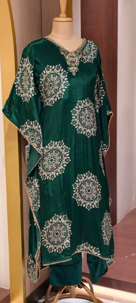 Rounded Floral Block Prints Zardosi Neckline Kaftan With Bottom In Crepe Fabric