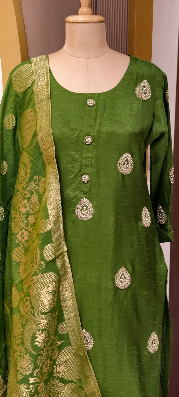Woven Banarasi Classic Charm Bootis Russian Silk Full Suit Set With Dupatta-LEAN FIT(ADVISIBLE NEXT SIZE)