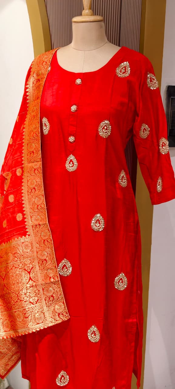 Woven Banarasi Classic Charm Bootis Russian Silk Full Suit Set With Dupatta-LEAN FIT(ADVISIBLE NEXT SIZE)