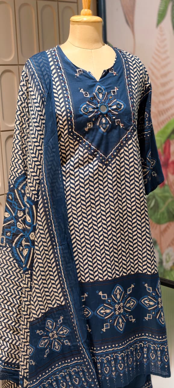 Geometric Chevron Print 3-Piece Cotton Full Suit Set with Mirror-Work Yoke- 14920