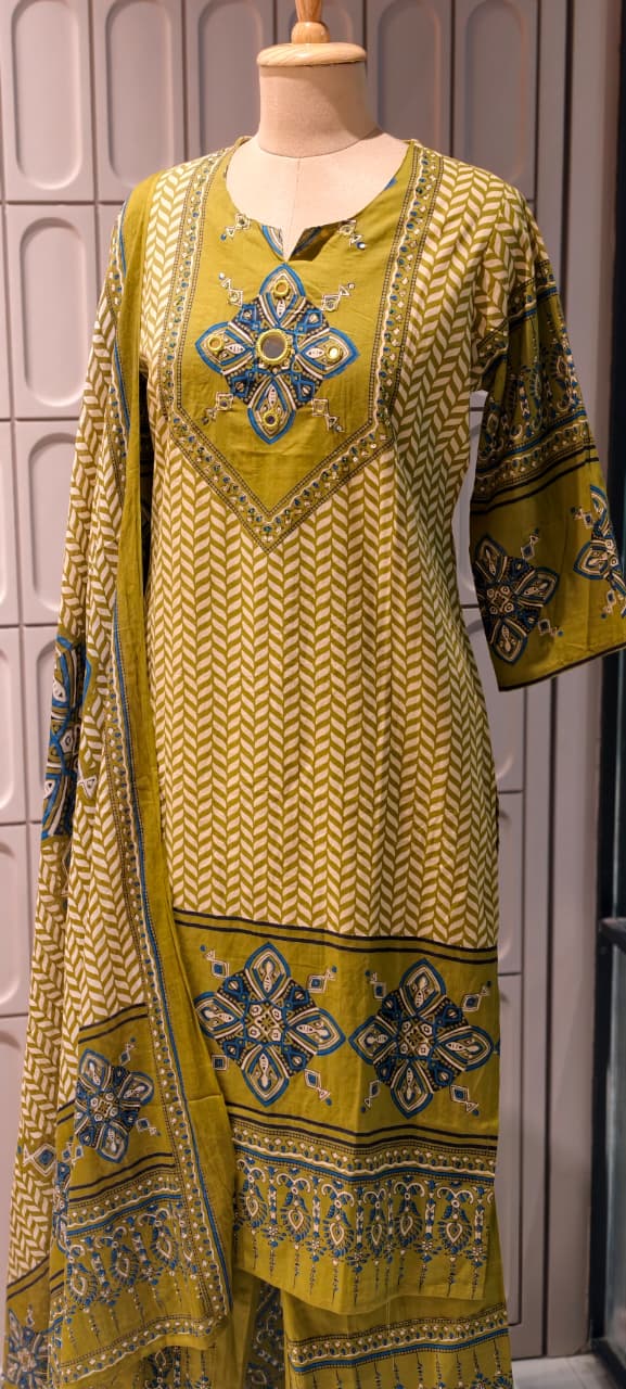 Geometric Chevron Print 3-Piece Cotton Full Suit Set with Mirror-Work Yoke- 14920