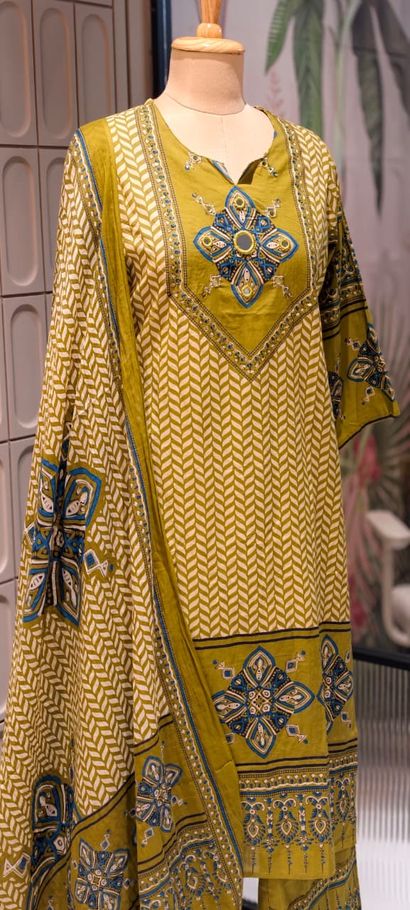 Geometric Chevron Print 3-Piece Cotton Full Suit Set with Mirror-Work Yoke- 14920