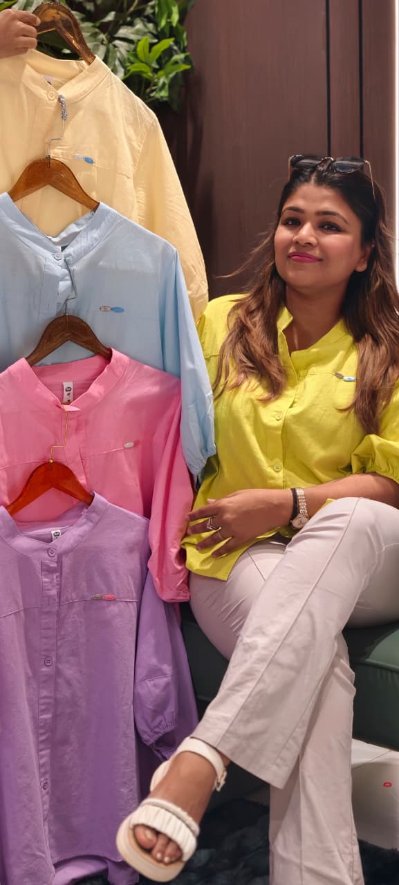 Mini Buttoned Broach Look Balloon Sleeved Cotton Solid Western Top- 15043