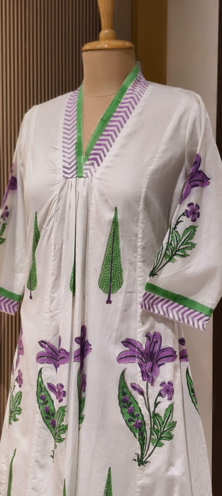 Premium Floral Print Mul Cotton Set Botanical Beauty A-Line Kurta Pant With Dupatta