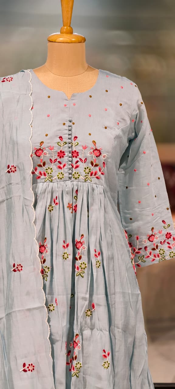 Graceful Hand-Embroidered Surat Mul-Chanderi A-Line Full Suit Set with Scalloped Dupatta- 15124