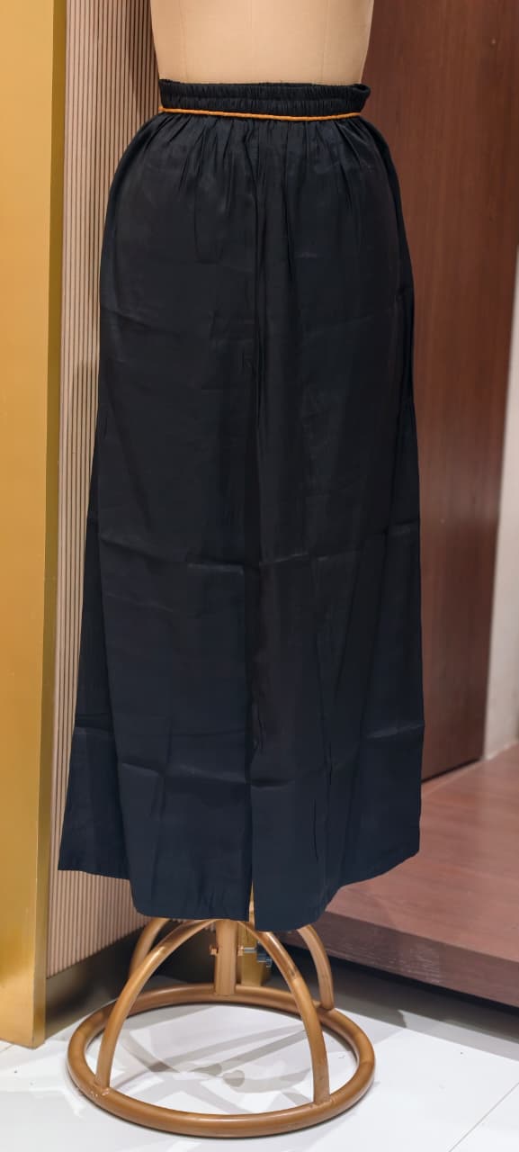 Elegant Midnight Bold V-Neck A-Line Surat Mul-Chanderi Full Suit Set with Statement Heritage Print Dupatta- 15163