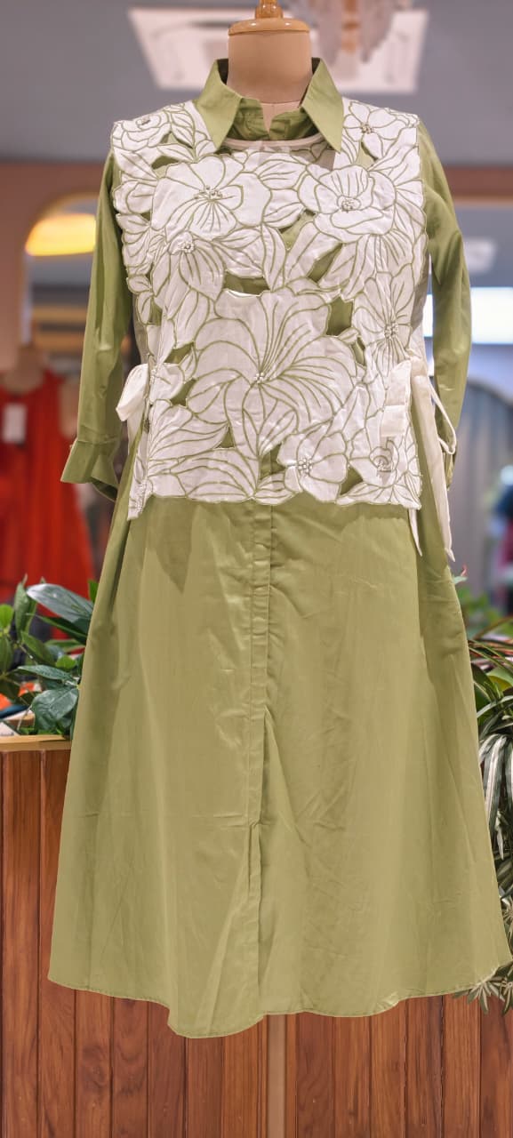 Glaze Cotton Midi Dress with Detachable Floral Cutwork Layer & Side Tie Knot- 15401