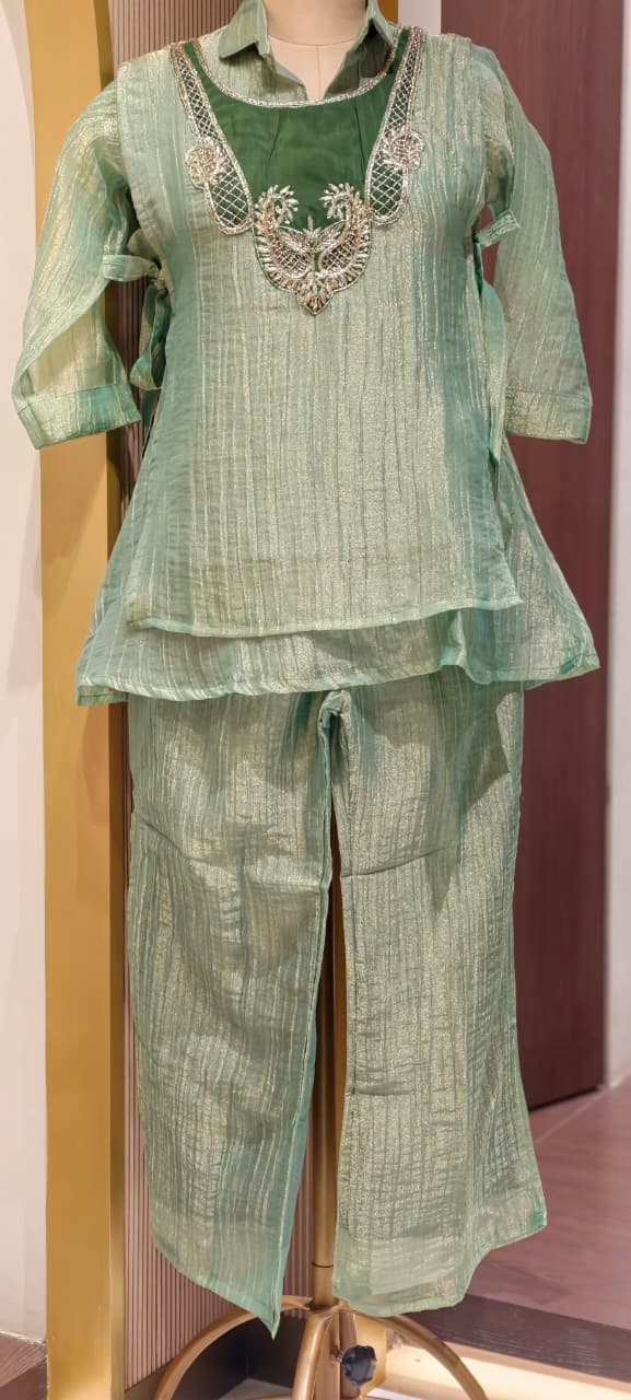 Elegant Contrasted Yoke Overlay Crush Tissue Festive Co-Ord Set- 15318