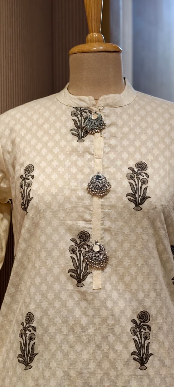 Oxidised Jewel Front Hang Printed Cotton Full Suit Set With Contrasted Dupatta- 15175